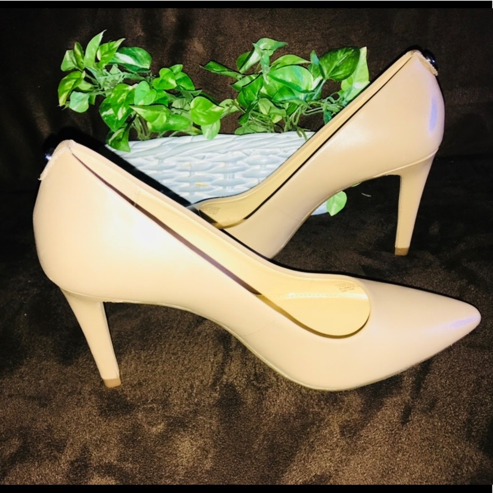 Elegant Nude Michael Kors Heels